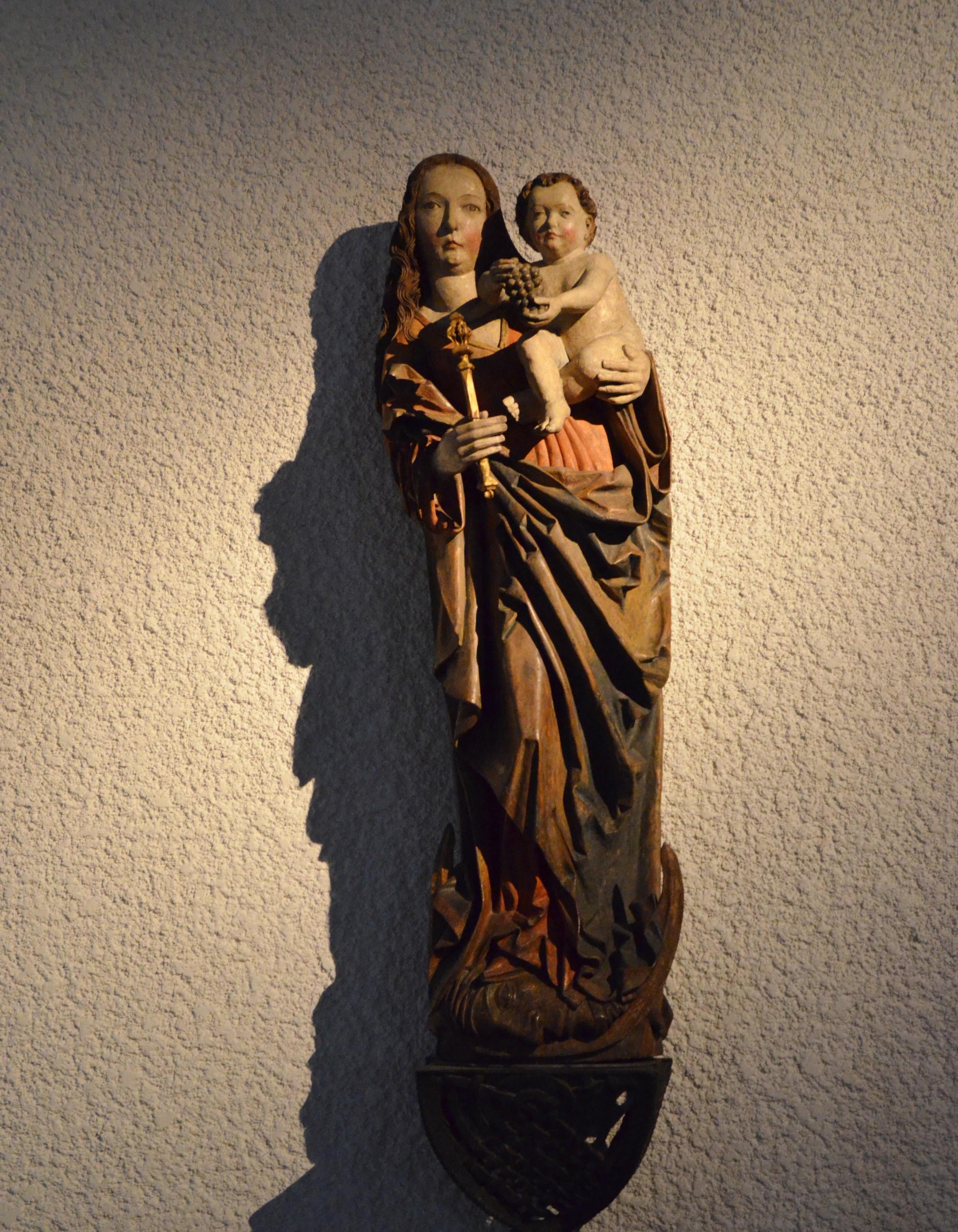 Kirche StEngelbert_Madonnenfigur